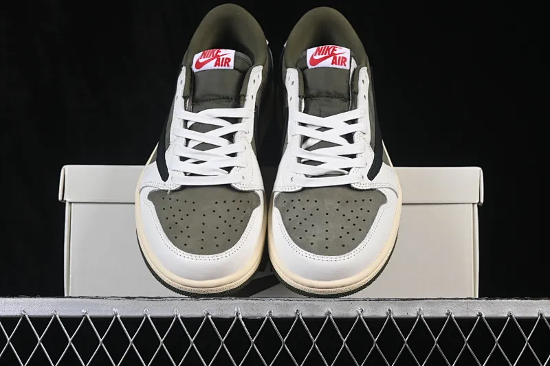 All categories Air Jordan Jordan series basketball shoes Air Jordan 1 Low ZG version Travis Scott x Air Jordan 1 Low OG AJ1 Joe 1 undercut low top full head layer DM7866-200